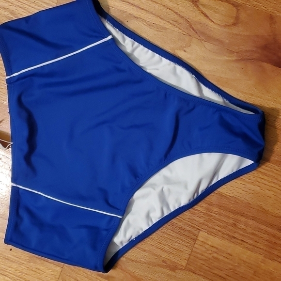 Cupshe Blue Bikini Bottoms Size Medium - Picture 2 of 5